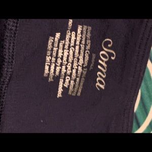 Like new soma leggings navy they are cropped